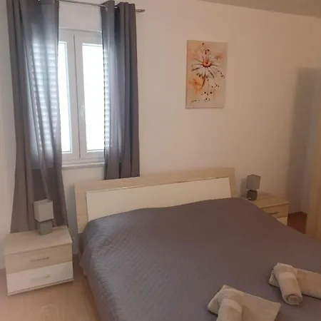 Appartement Roza *
